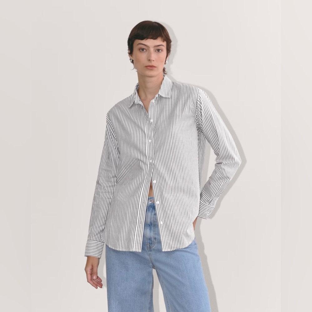 New Everlane The Must Have Shirt in Silky Cotton Size 8 Long Sleeve Women